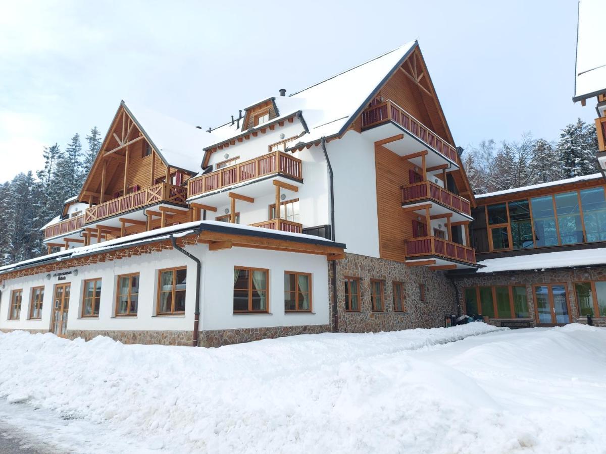 Pohorje Village Wellbeing Resort - Wellness & Spa Hotel Bolfenk Máribor Exterior foto