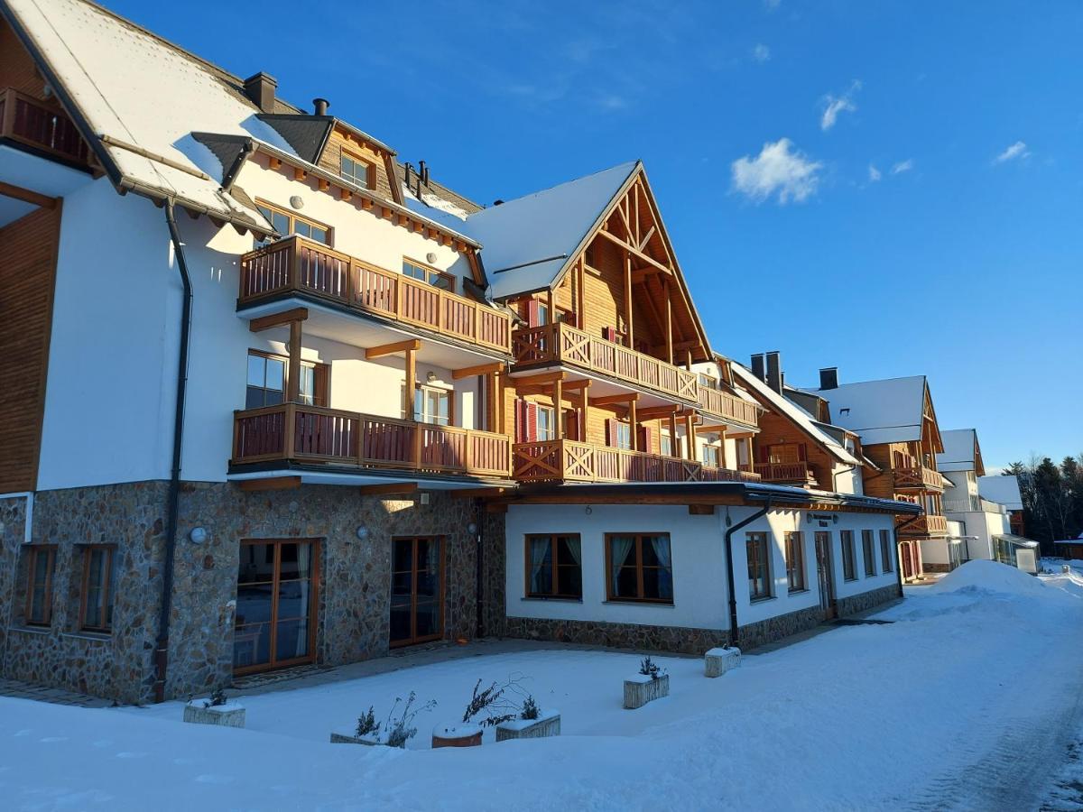 Pohorje Village Wellbeing Resort - Wellness & Spa Hotel Bolfenk Máribor Exterior foto