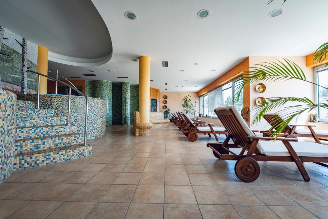 Pohorje Village Wellbeing Resort - Wellness & Spa Hotel Bolfenk Máribor Exterior foto